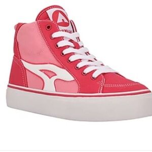NIB Airwalk High-Top Sneakers